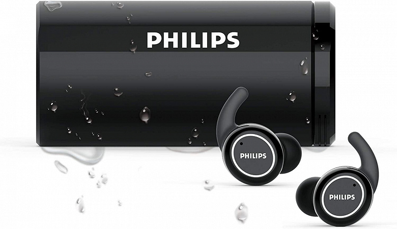 Беспроводные наушники Philips ActionFit дезинфицируются в футляре 